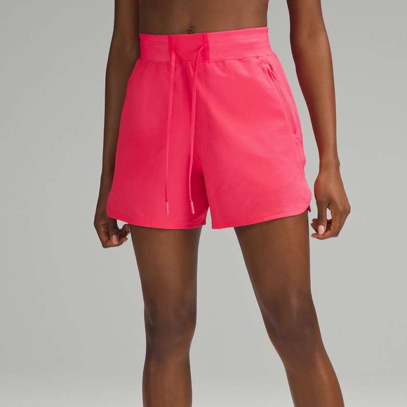 lululemon athletica Pants - Lululemon License to Train High-Rise Short 4"
Lip Gloss size 4
